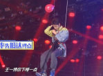 王一博攀岩纪录片：挑战极限，勇攀高峰